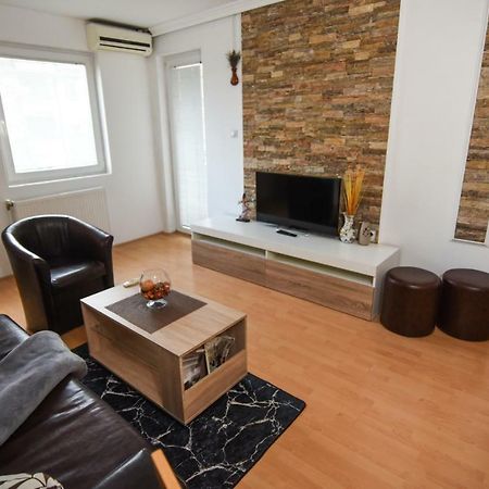 Victoria Apartment - Excellent Choice - Near Center Skopje Bagian luar foto